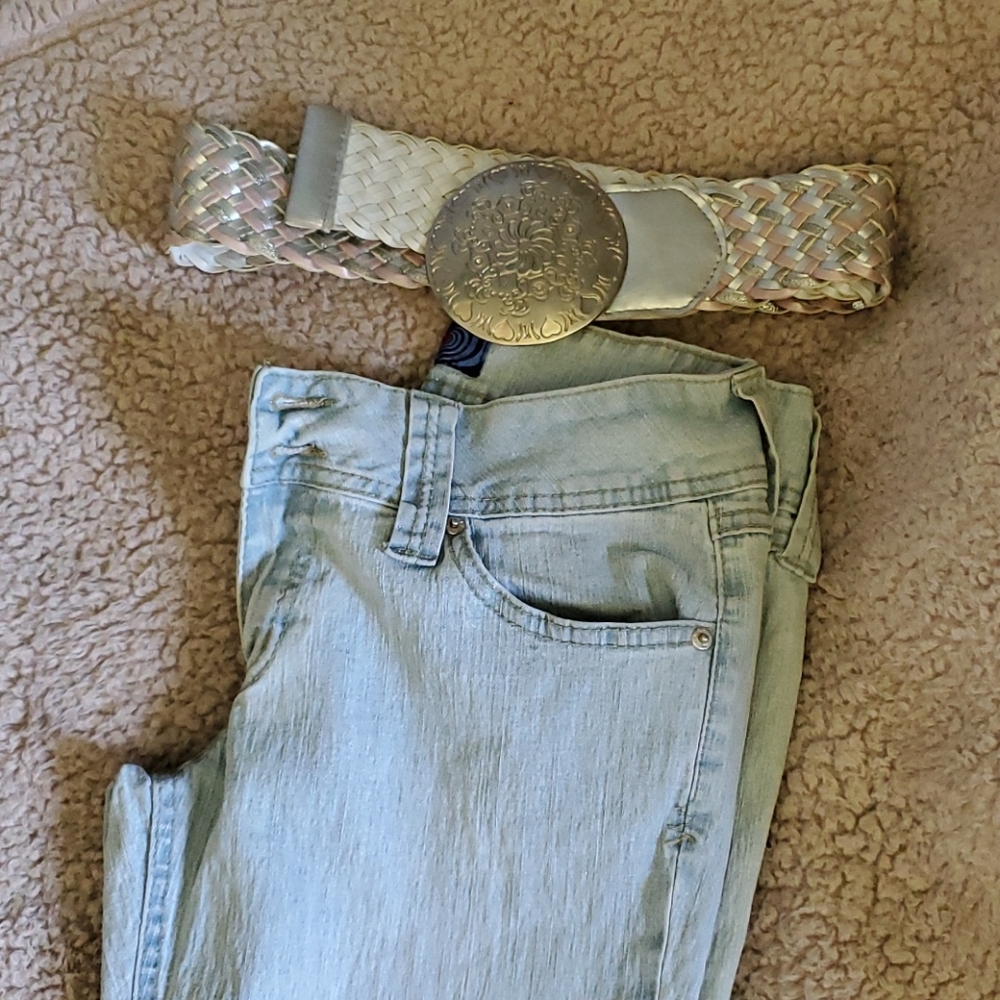 "Vintage" Angels Light Stonewash Jeans with Belt